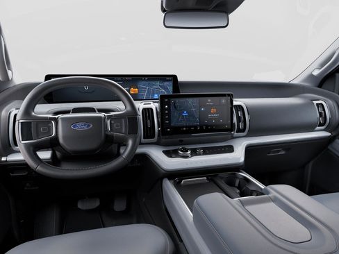 New 2025 Ford Expedition Active image 30