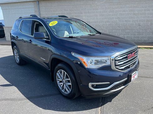 Used 2017 GMC Acadia SLE AWD/4WD image 2