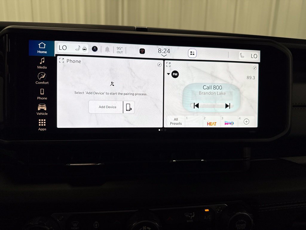 Used 2025 Jeep Gladiator Sport AWD/4WD image 25