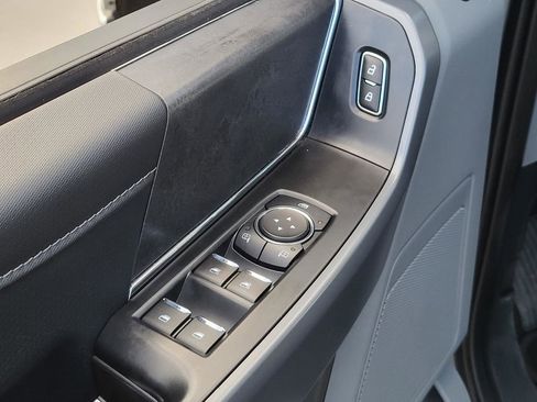 Used 2024 Ford F150 XLT image 16