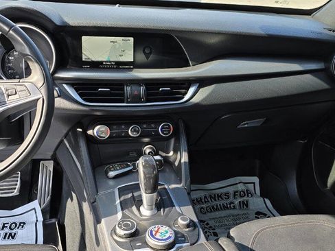 Used 2018 Alfa Romeo Stelvio Ti Sport image 17