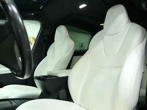 Used 2019 Tesla Model X 100D image 26