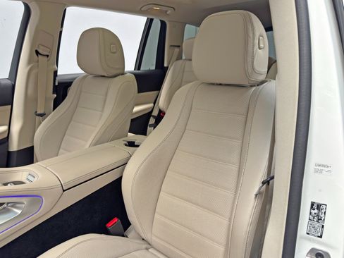 Used 2023 Mercedes-Benz GLS 450 4MATIC image 40