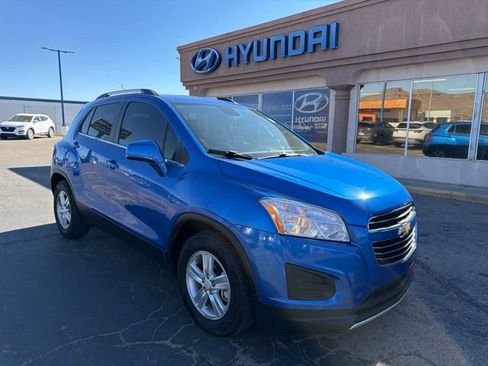 Used 2016 Chevrolet Trax LT FWD image 1