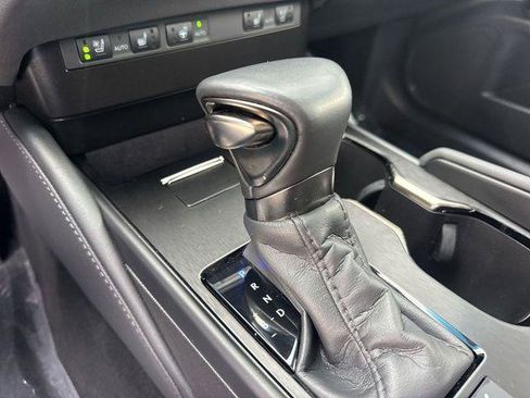 Certified 2024 Lexus ES 300h w/ Premium Package FWD image 20