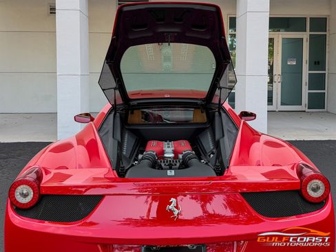 Used 2011 Ferrari 458 Italia Coupe RWD image 37