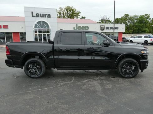 Used 2025 RAM 1500 Laramie w/ Night Edition AWD/4WD image 4
