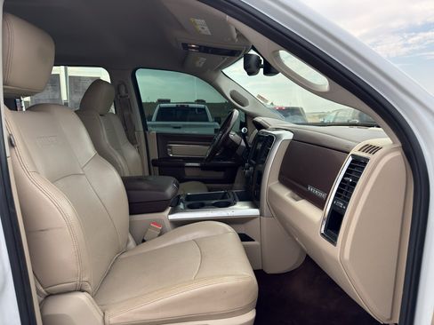 Used 2017 RAM 3500 Laramie w/ Cold Weather Group AWD/4WD image 13