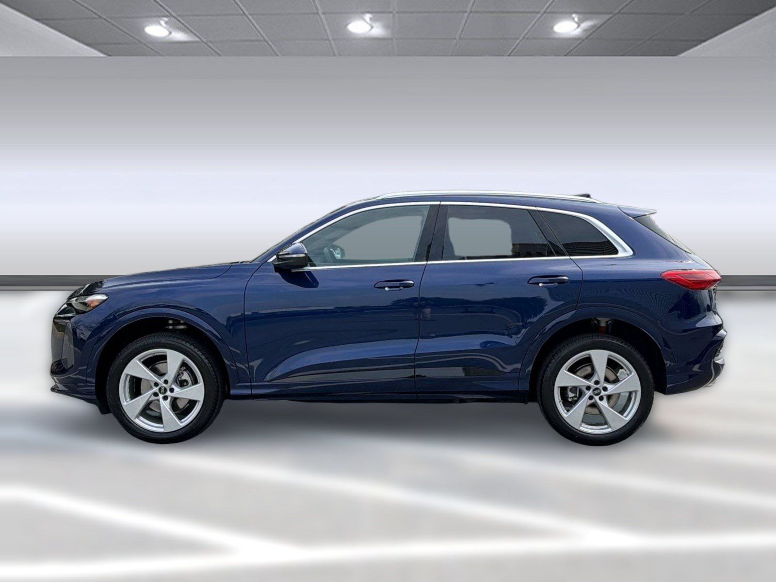 New 2026 Audi Q5 Premium AWD/4WD image 2