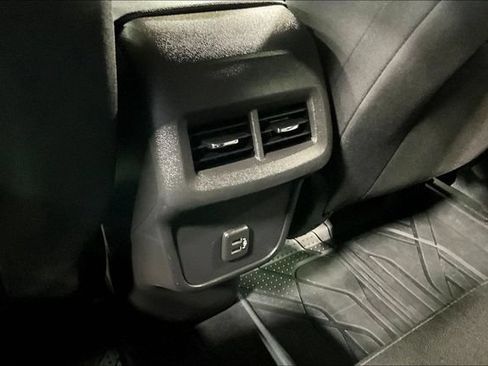 Certified 2024 Chevrolet Equinox LT w/ LPO, Floor Liner Package FWD image 10