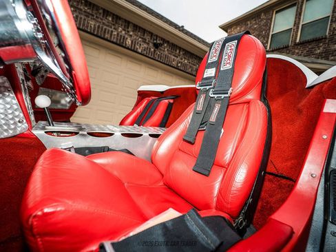 Used 1991 Chevrolet Corvette Coupe image 38