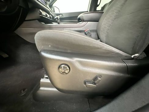 Used 2025 Dodge Durango GT AWD/4WD image 15