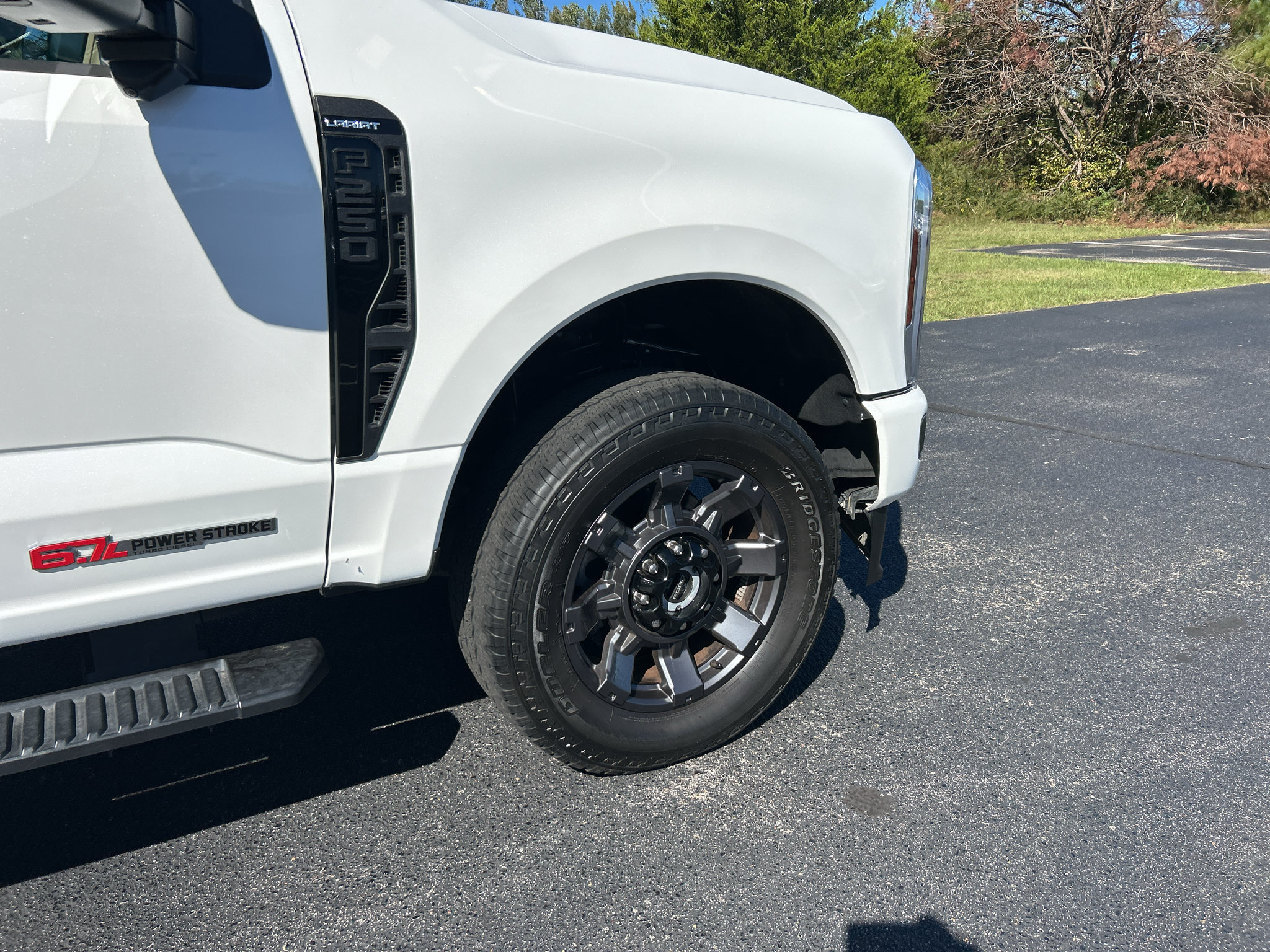 Used 2024 Ford F250 Lariat w/ Sport Appearance Package AWD/4WD image 9
