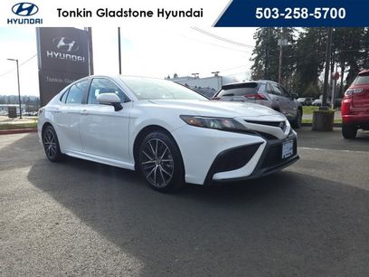 Used 2021 Toyota Camry SE w/ Cold Weather Package
