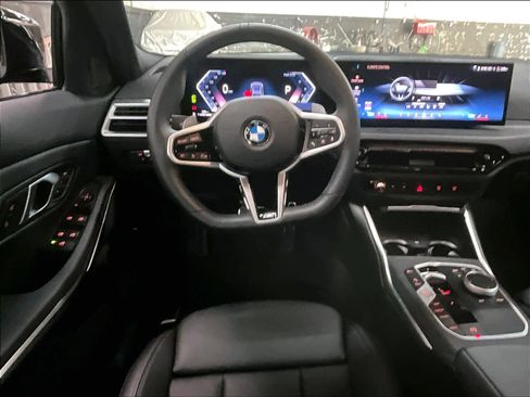Used 2026 BMW 330i xDrive Sedan w/ M Sport Package AWD/4WD image 7
