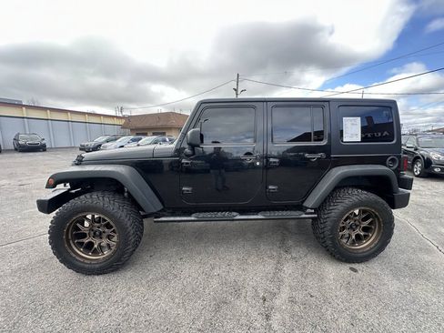 Used 2015 Jeep Wrangler Unlimited Sport w/ Quick Order Package 24S AWD/4WD image 8