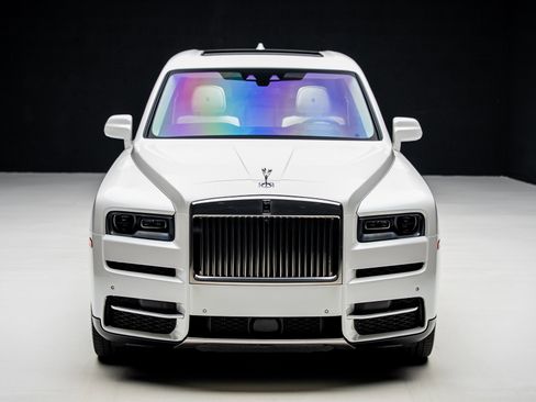 Used 2019 Rolls-Royce Cullinan image 5