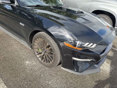 Used 2019 Ford Mustang GT Premium w/ GT Performance Package RWD image 4