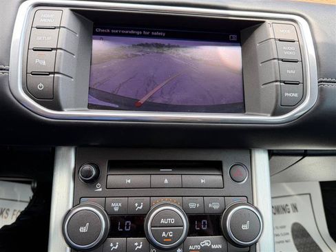Used 2013 Land Rover Range Rover Evoque Prestige w/ Prestige Premium Pkg AWD/4WD image 19