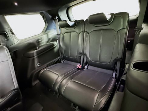 Used 2024 Jeep Grand Cherokee L Limited w/ Luxury Tech Group II image 29