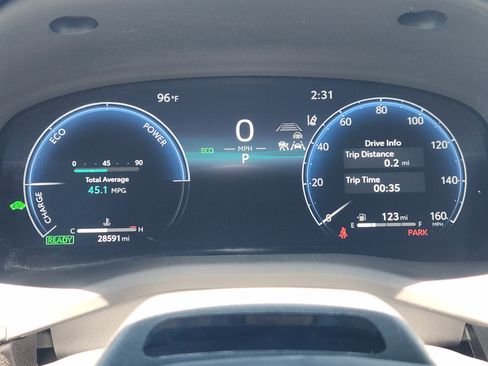 Used 2025 Toyota Camry XLE w/ Premium Plus Package FWD image 17