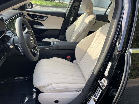 New 2026 Mercedes-Benz E 350 4MATIC Sedan image 21