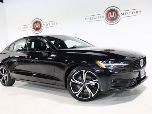 Used 2025 Volvo S60 B5 Core image 67