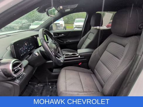 Certified 2025 Chevrolet Equinox LT w/ Safety and Technology Package AWD/4WD image 19
