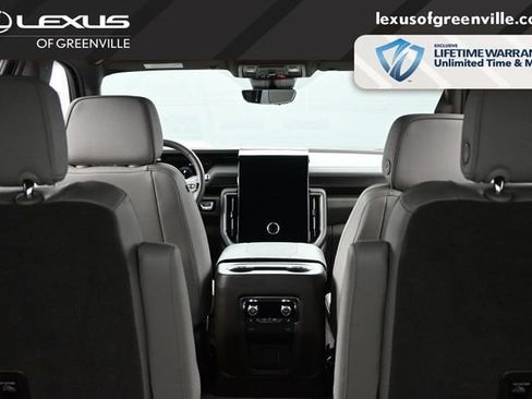 Used 2025 GMC Yukon Elevation w/ Technology Package AWD/4WD image 25