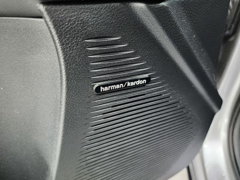 Used 2017 Dodge Challenger SRT Hellcat RWD image 35