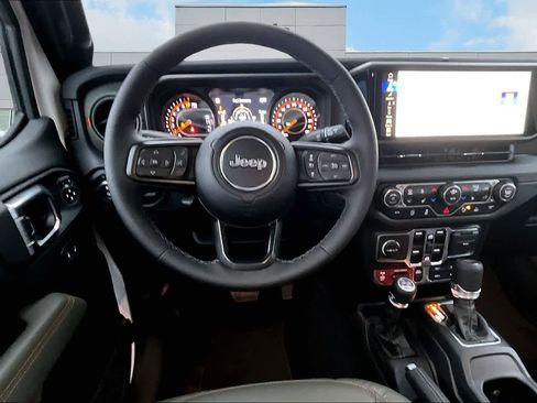 New 2026 Jeep Gladiator Mojave image 15