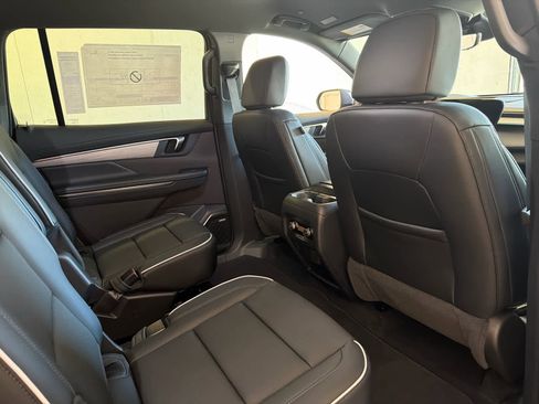 New 2026 Buick Enclave Preferred w/ Power Package FWD image 34