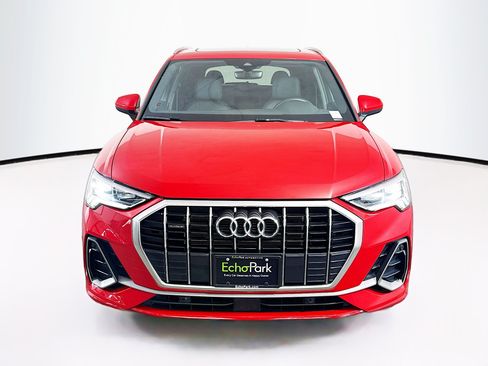 Used 2025 Audi Q3 2.0T Premium AWD/4WD image 2