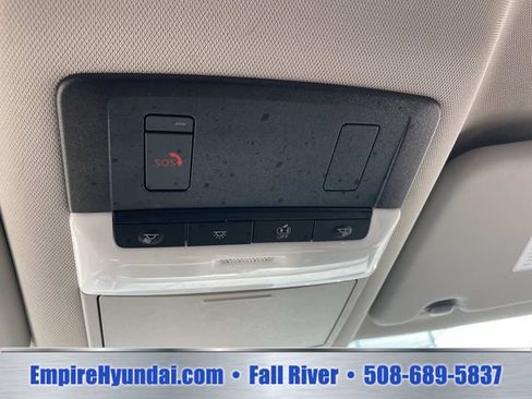 Used 2024 Nissan Rogue SV AWD/4WD image 26