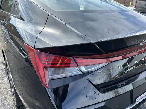 Used 2024 Hyundai Elantra Limited FWD image 16