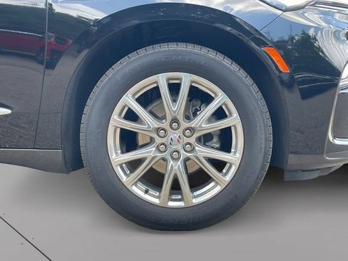 Certified 2023 Buick Enclave Essence w/ Experience Buick Package AWD/4WD image 9
