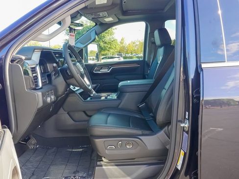 New 2026 GMC Sierra 2500 Denali w/ Denali Reserve Package AWD/4WD image 13
