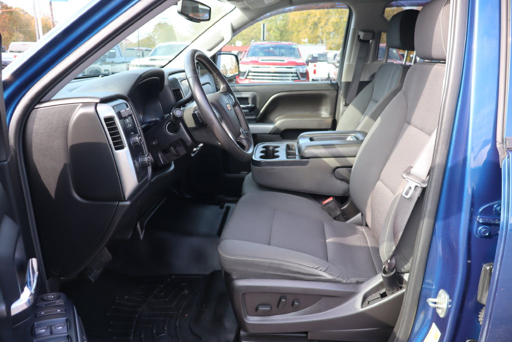 Used 2017 Chevrolet Silverado 1500 LT w/ All Star Edition AWD/4WD image 4