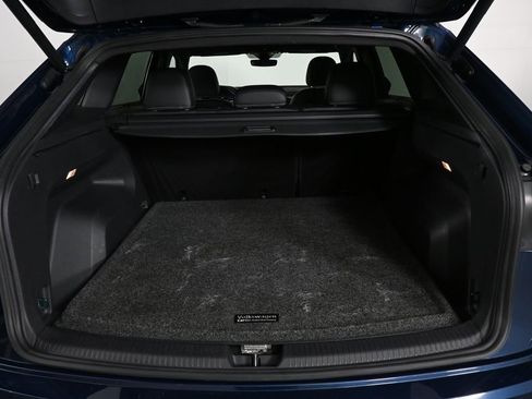 Used 2022 Volkswagen Atlas Cross Sport SEL Premium R-Line image 29