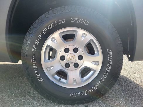 Used 2002 Chevrolet Avalanche 2WD image 14