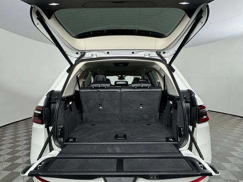 Used 2023 BMW X7 xDrive40i w/ Premium Package AWD/4WD image 7