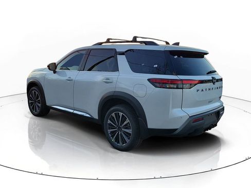 New 2026 Nissan Pathfinder Platinum AWD/4WD image 3