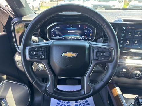 Used 2024 Chevrolet Silverado 1500 High Country w/ Technology Package AWD/4WD image 19