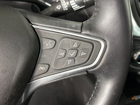 Used 2021 Chevrolet Equinox Premier FWD image 19