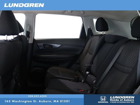 Used 2019 Nissan Rogue S AWD/4WD image 13