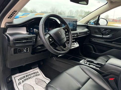 Used 2023 Lincoln Corsair AWD image 20