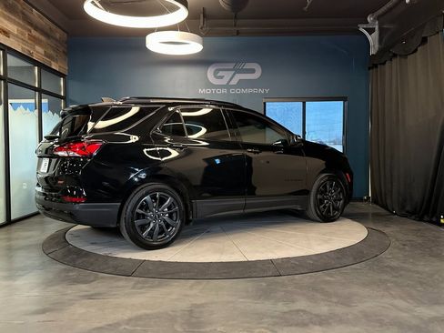 Used 2024 Chevrolet Equinox RS w/ RS Leather Package image 3