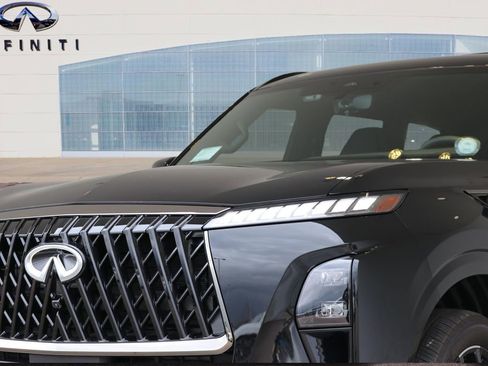 New 2026 INFINITI QX80 4WD image 11