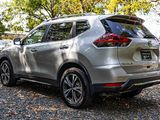 Used 2020 Nissan Rogue SV w/ Premium Package image 4