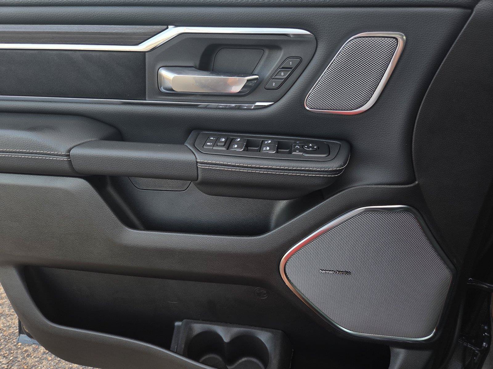 New 2027 RAM 1500 Laramie w/ Night Edition AWD/4WD image 20